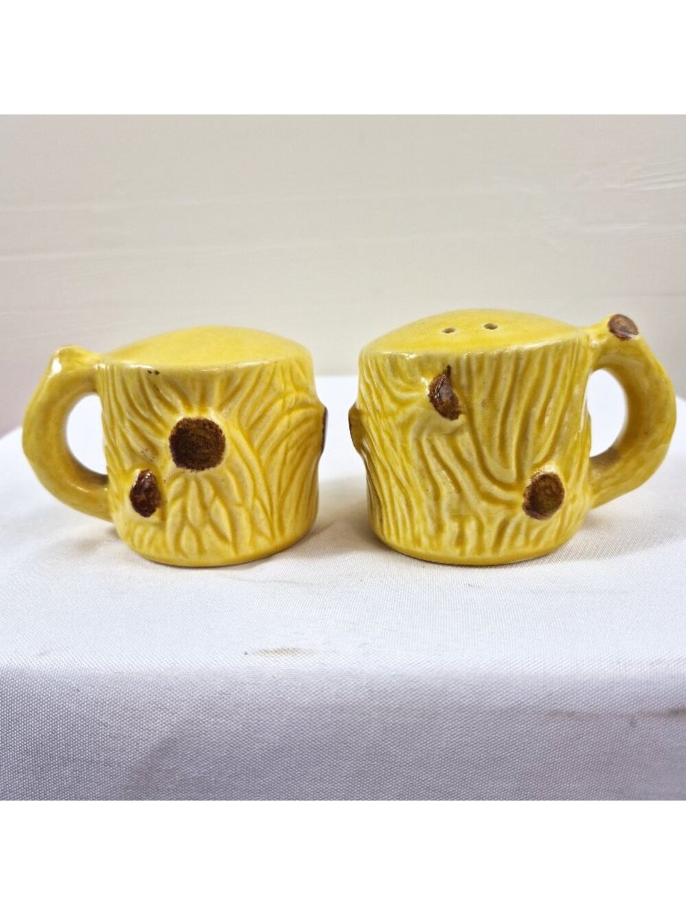 Vintage Log Stump Mug Salt & Pepper Shaker Set Anthropomorphic Wood Look